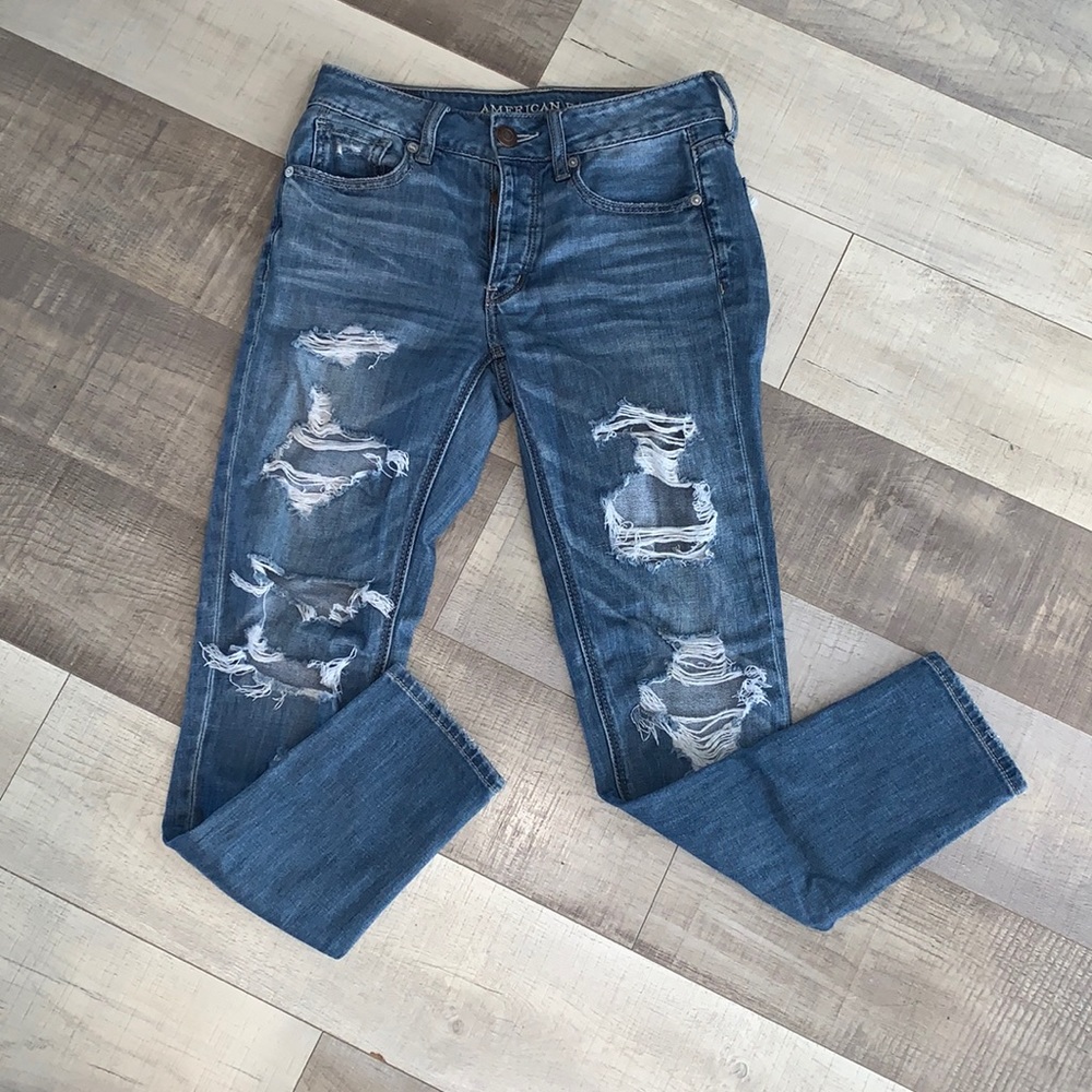 American Eagle blue jeans